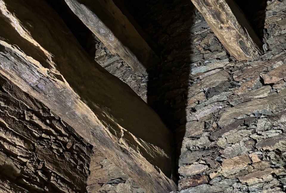 stone beams of Tenno-zuka Kofun